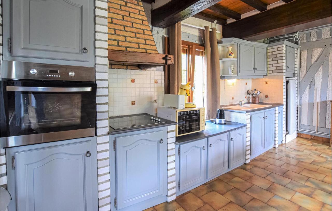 2 Bedroom Lovely Home In Marques Extérieur photo