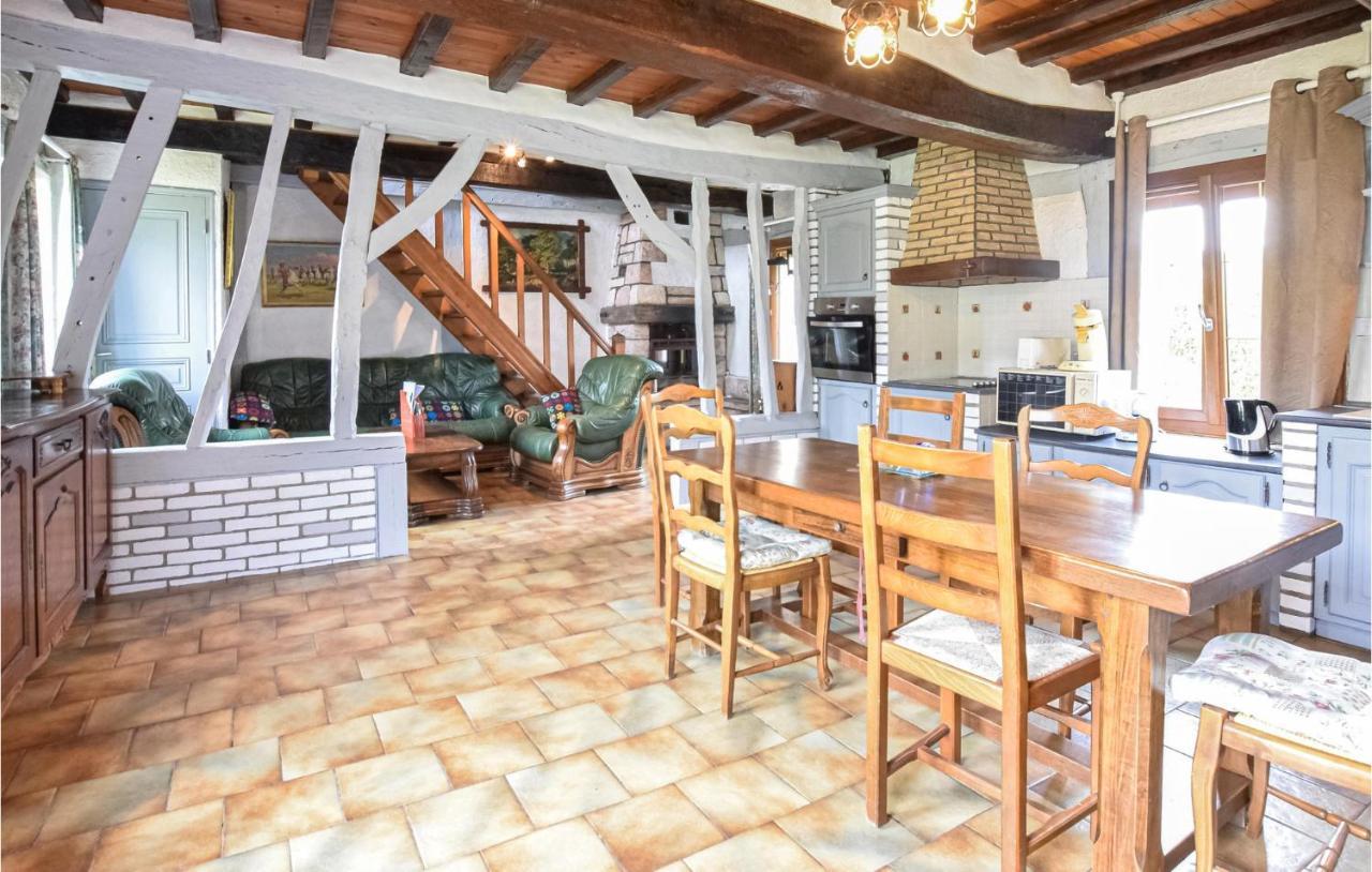 2 Bedroom Lovely Home In Marques Extérieur photo